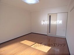 近鉄京都線 桃山御陵前駅 徒歩5分の賃貸マンション 3階1Kのリビング/ダイニング