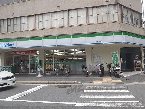 画像18:ファミリーマート　新町高辻店まで250メートル