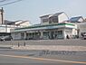 周辺：ファミリーマート　深草フチ町店まで300メートル