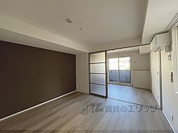 ＤーＲＯＯＭ丹波橋 303 3階1LDKのリビング/ダイニング