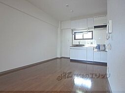 京都地下鉄東西線 椥辻駅 徒歩20分の賃貸マンション 4階2DKのリビング/ダイニング