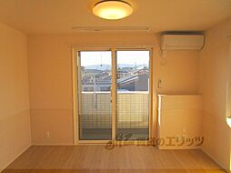 カメリア 201 2階1LDKのリビング/ダイニング