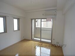 京都市営烏丸線 五条駅 徒歩1分の賃貸マンション 5階1Kのリビング/ダイニング