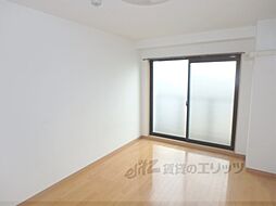 京都地下鉄東西線 石田駅 徒歩5分の賃貸マンション 4階1Kのリビング/ダイニング