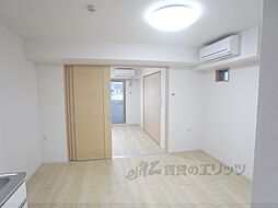 近鉄京都線 上鳥羽口駅 徒歩16分の賃貸マンション 2階1DKのリビング/ダイニング