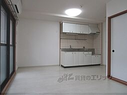 JR東海道・山陽本線 桂川駅 徒歩7分の賃貸マンション 1階2LDKのリビング/ダイニング