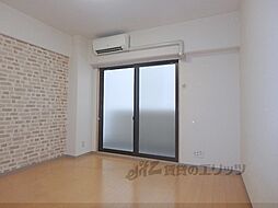 京都市営烏丸線 竹田駅 徒歩8分の賃貸マンション 1階1DKのリビング/ダイニング