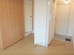 JR奈良線 六地蔵駅 徒歩4分の賃貸マンション 3階ワンルームのリビング/ダイニング