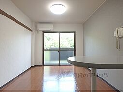 京阪宇治線 黄檗駅 徒歩10分の賃貸マンション 3階1Kのリビング/ダイニング