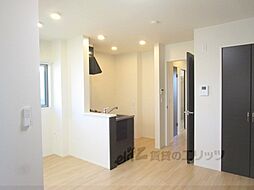 京阪本線 淀駅 バス7分 樋爪町下車 徒歩3分の賃貸アパート 2階1LDKのリビング/ダイニング