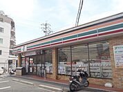 セブンイレブン　向日梅ノ木店まで500メートル