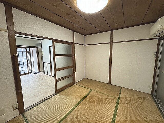 寝室