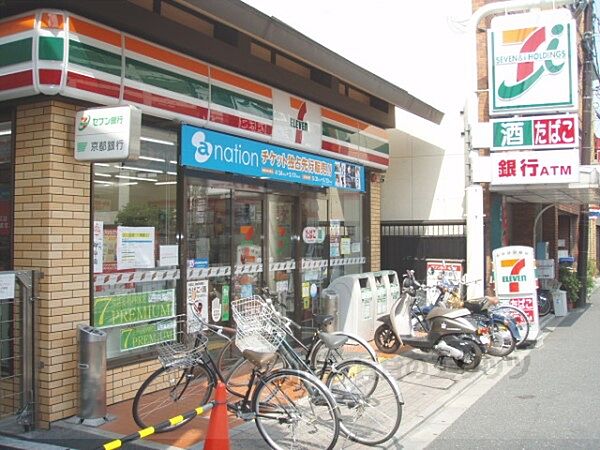 画像22:セブンイレブン　烏丸今出川店まで500メートル