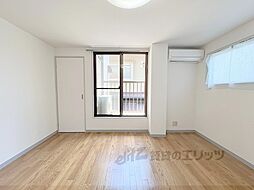 京阪本線 出町柳駅 バス6分 銀閣寺道下車 徒歩6分の賃貸マンション 2階1Kのリビング/ダイニング