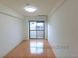 JR山陰本線 円町駅 バス6分 わら天神前下車 徒歩4分の賃貸マンション 3階1Kのリビング/ダイニング