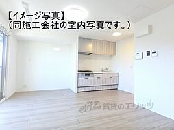 京都市営烏丸線 北大路駅 徒歩13分の賃貸アパート 2階1LDKのリビング/ダイニング