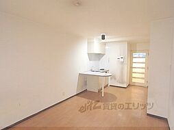 JR山陰本線 丹波口駅 徒歩10分の賃貸マンション 2階ワンルームのリビング/ダイニング