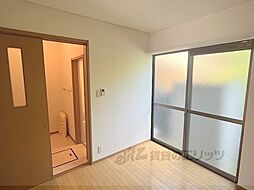 京都地下鉄東西線 太秦天神川駅 バス8分 宇多野御屋敷町下車 徒歩2分の賃貸アパート 1階3DKのリビング/ダイニング