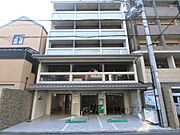 二条城前駅より徒歩8分 4階 築17年9ヶ月の賃貸物件