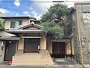 丸太町駅より徒歩7分 2階 築112年8ヶ月の賃貸物件