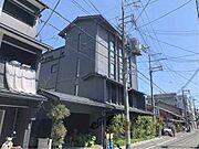 二条城前駅より徒歩9分 1階 築6年8ヶ月の賃貸物件