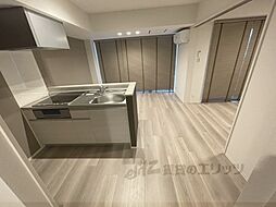 プリマヴェーラ丸太町 402 4階1LDKのリビング/ダイニング