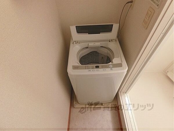 画像16:洗濯機置場