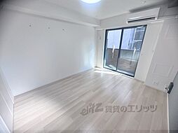 ウエスト　コミタリアIII 105 1階1Kのリビング/ダイニング