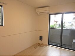 ヒカルサ大津唐崎II 1階1LDKのリビング/ダイニング