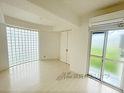 ＣＳガーデン山科 401 4階1Kのリビング/ダイニング