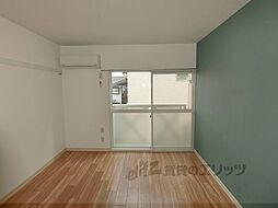 クローバーハウス御陵 212 2階ワンルームのリビング/ダイニング