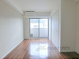 ヒルズ京都東 305 3階1Kのリビング/ダイニング