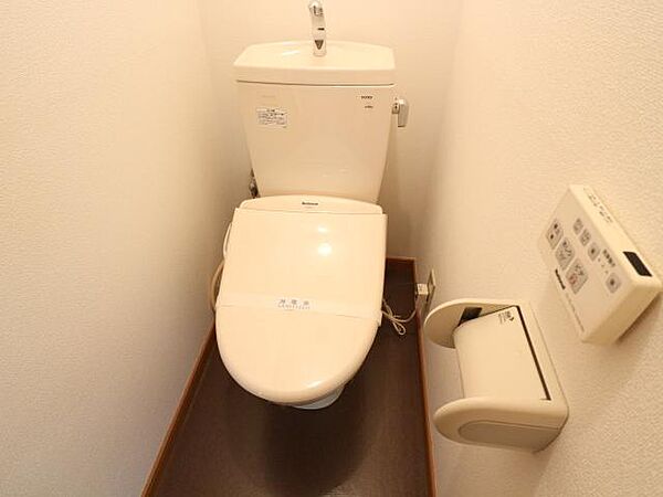 画像30:コンパクトで使いやすいトイレです