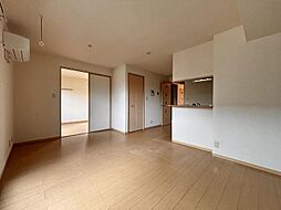 リビングタウン弥生が丘 E212 2階2LDKのリビング/ダイニング