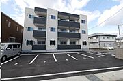 鳥栖駅より徒歩12分 築3年7ヶ月 3階建の賃貸物件