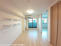 スカイブルーB 202 2階2LDKのリビング/ダイニング