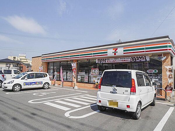 画像11:セブンイレブン神埼市役所前店まで約700ｍ