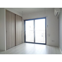 都営大江戸線 西新宿五丁目駅 徒歩10分の賃貸マンション 4階ワンルームのリビング/ダイニング