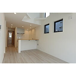 日暮里舎人ライナー 西新井大師西駅 徒歩17分の賃貸一戸建て 3階3LDKのリビング/ダイニング