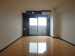 ロイヤル金信 IV 2階1Kのリビング/ダイニング