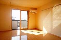 ソレアード B 2階1Kのリビング/ダイニング