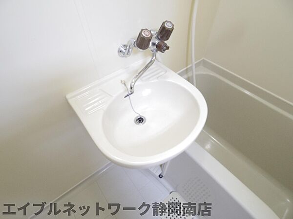 画像10:洗面スペース