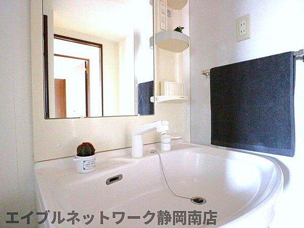 画像25:スペースが確保できる洗面所です