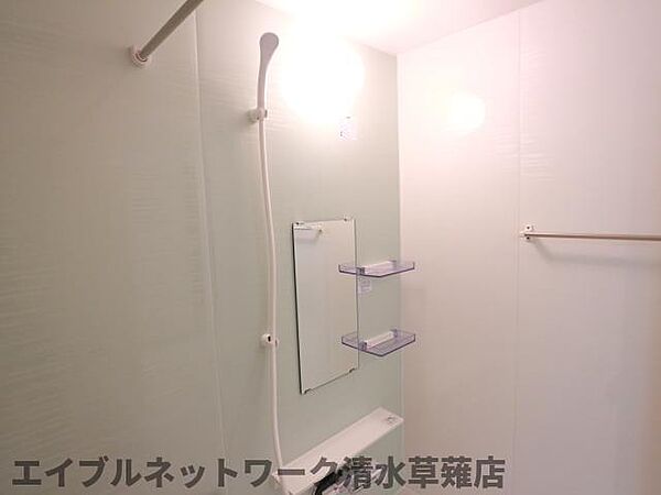 画像22:すっきりとしたシャワールームです