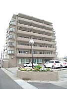 高岡駅よりバス6分 徒歩6分 3階 築28年8ヶ月の賃貸物件