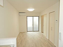 ビオラ桜井 B-2 1LDKのリビング/ダイニング