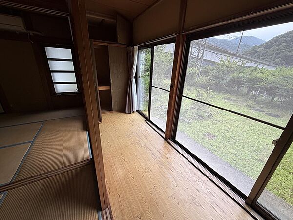 広縁