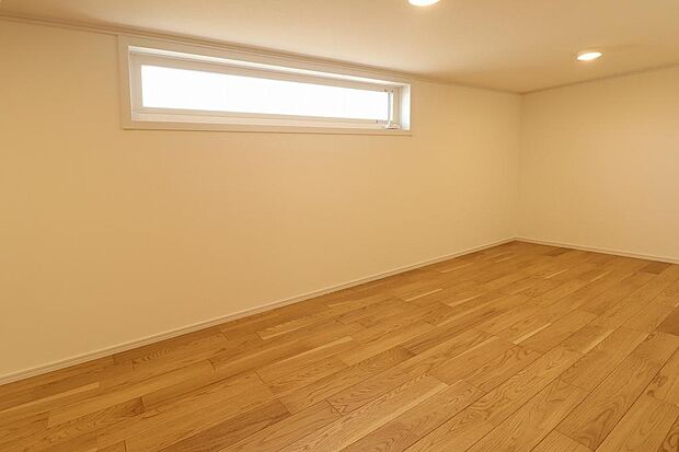 7帖の小屋裏収納になります。収納できるものはここにしまっちゃいましょう。