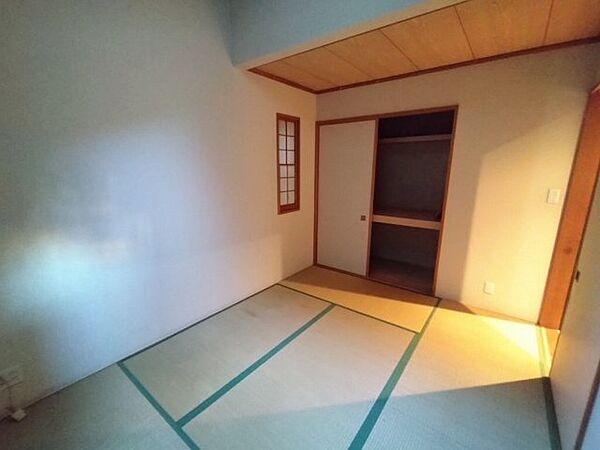 detached 埼玉県草加市稲荷4丁目
地図を見る
