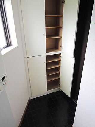 室内写真は20...